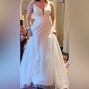 Oreasposa Wedding Dress